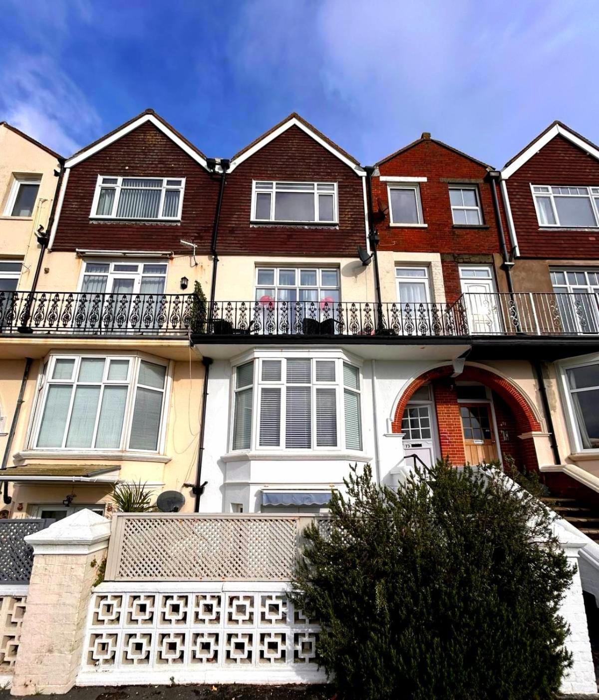 Seaview 2 Bedroom Apartment Littlehampton Buitenkant foto